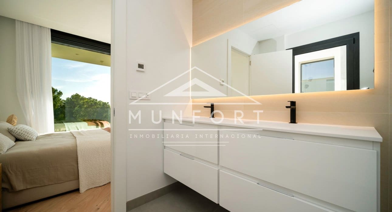 3 soveværelse Villa til salg i Finestrat med swimmingpool - € 870.000 (Ref: 9258049)