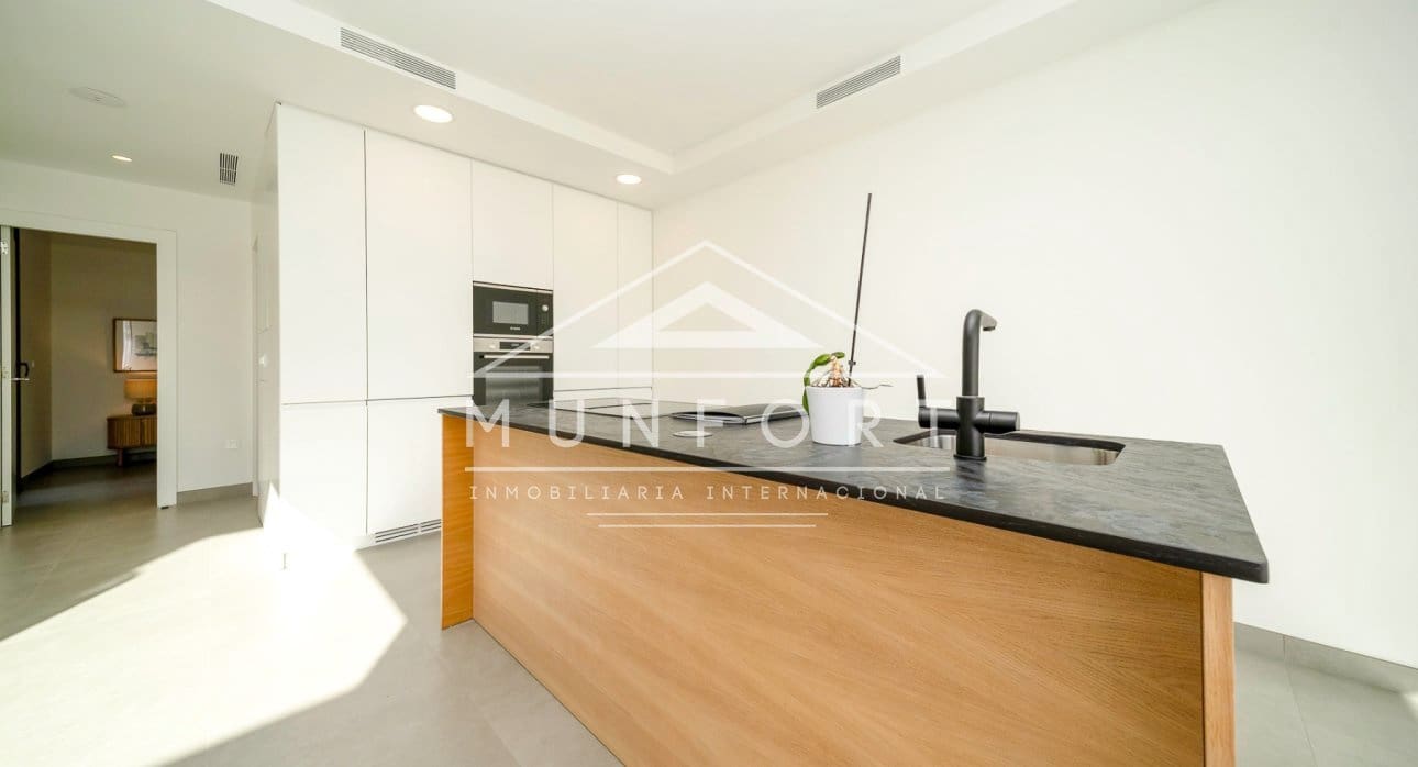 3 soveværelse Villa til salg i Finestrat med swimmingpool - € 870.000 (Ref: 9258049)