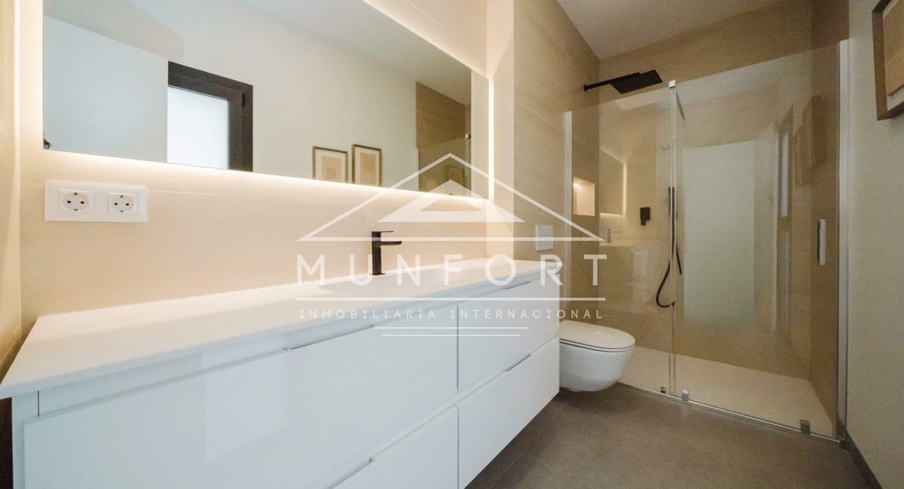 3 soveværelse Villa til salg i Finestrat med swimmingpool - € 870.000 (Ref: 9258049)