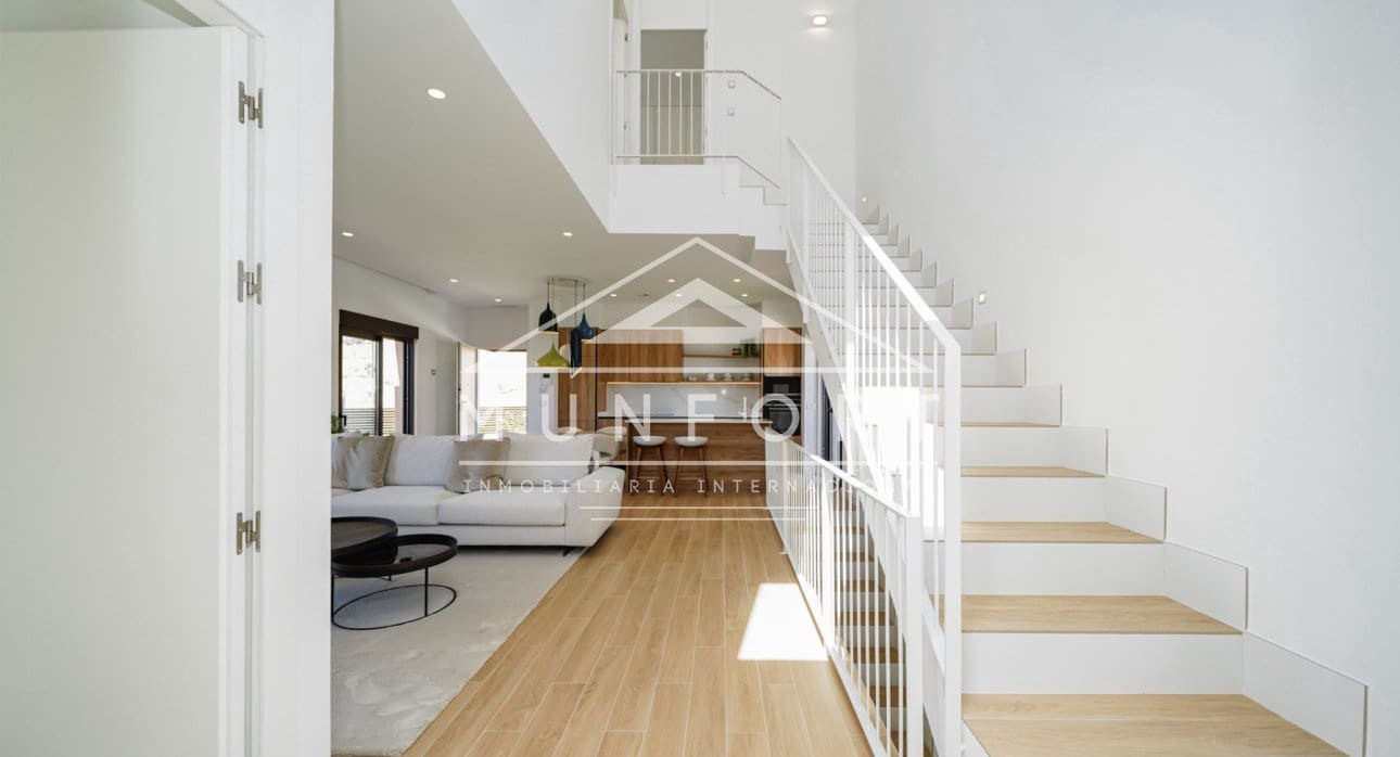 3 slaapkamer Villa te koop in Finestrat met zwembad - € 608.000 (Ref: 9258058)