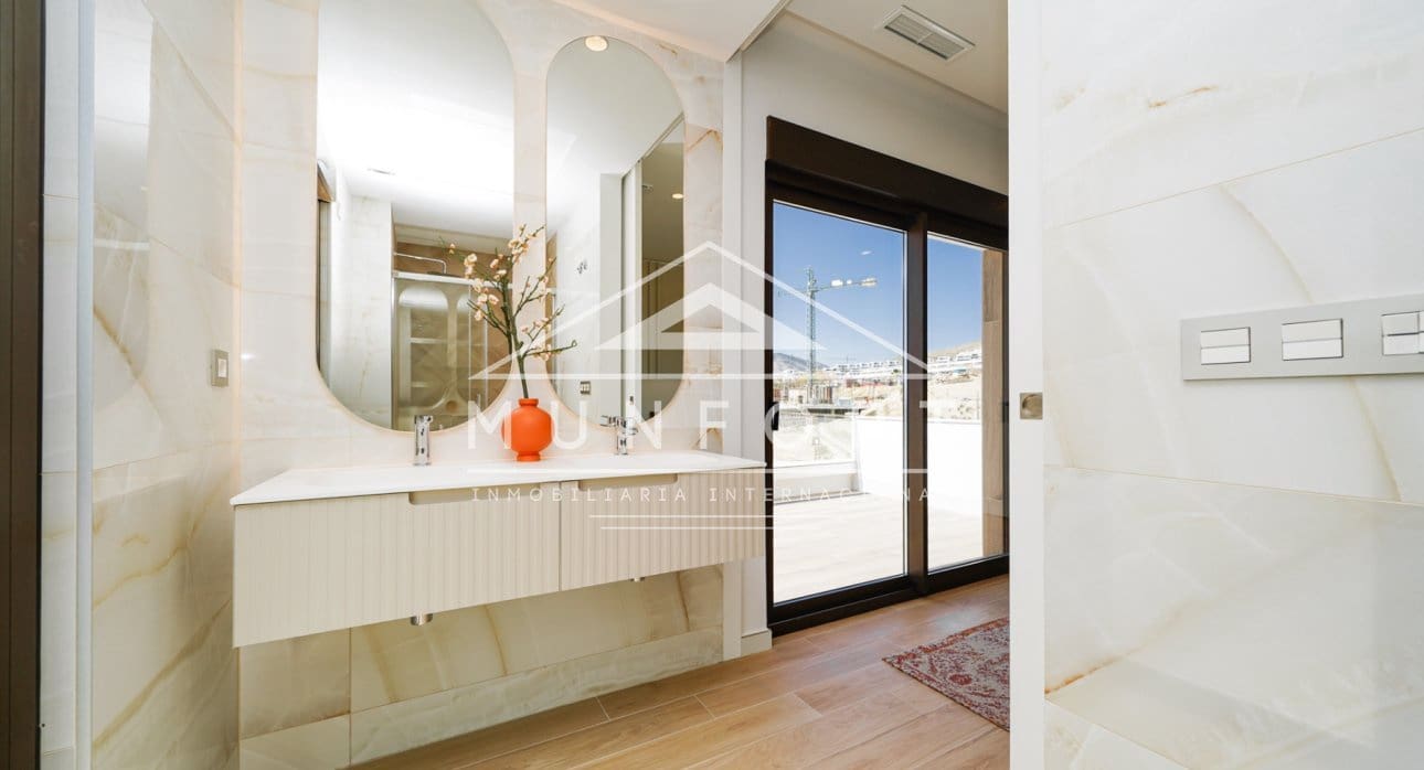 3 slaapkamer Villa te koop in Finestrat met zwembad - € 608.000 (Ref: 9258058)