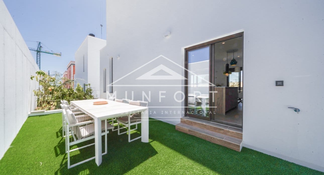 3 slaapkamer Villa te koop in Finestrat met zwembad - € 608.000 (Ref: 9258058)