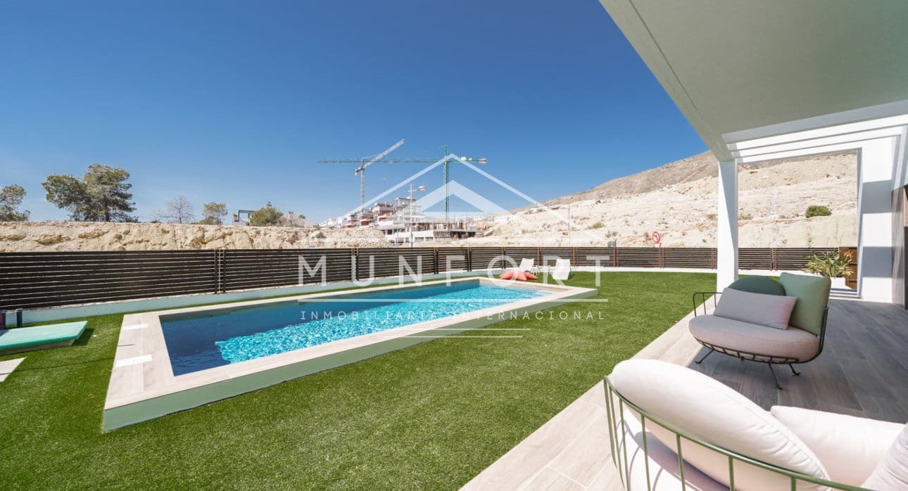 3 slaapkamer Villa te koop in Finestrat met zwembad - € 608.000 (Ref: 9258058)