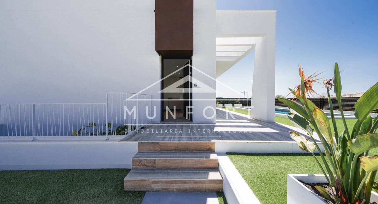 3 slaapkamer Villa te koop in Finestrat met zwembad - € 608.000 (Ref: 9258058)