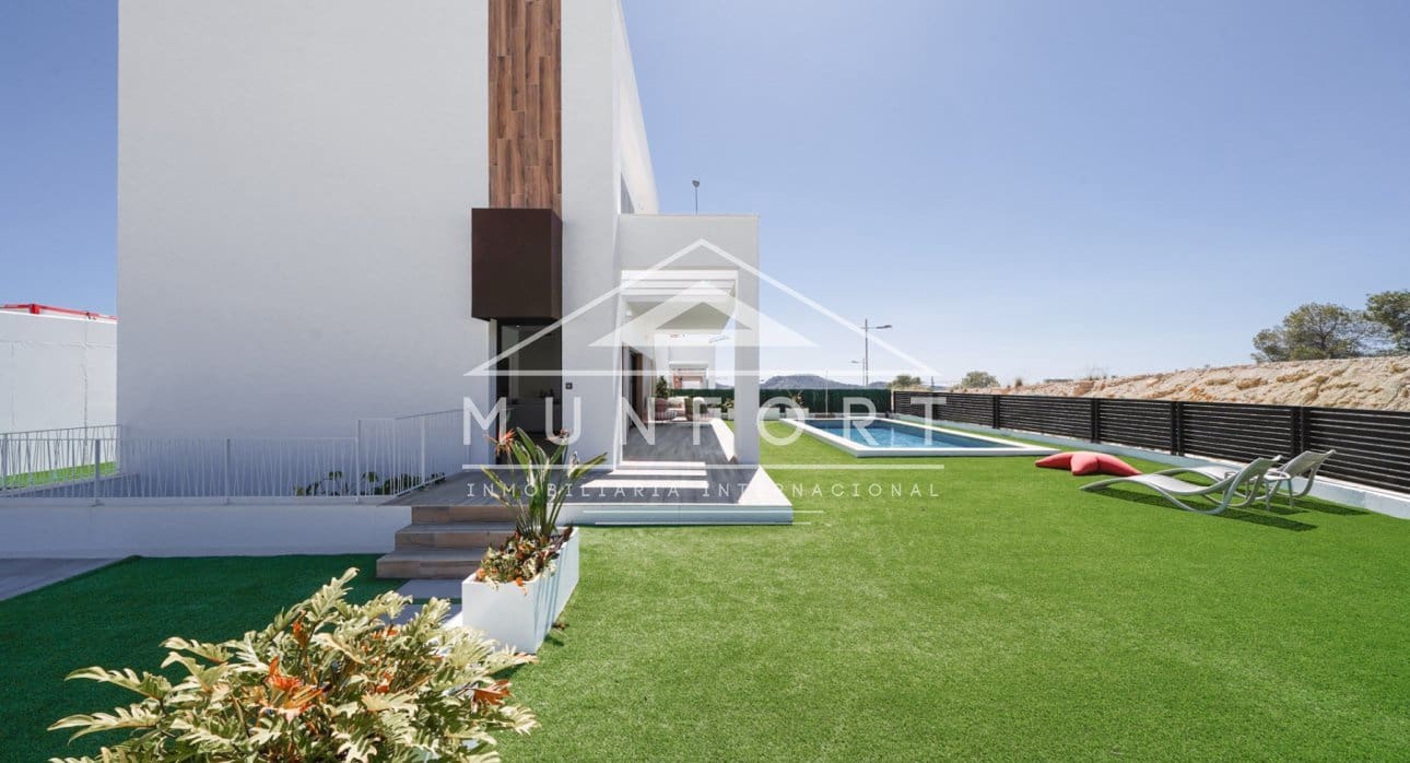 3 slaapkamer Villa te koop in Finestrat met zwembad - € 608.000 (Ref: 9258058)