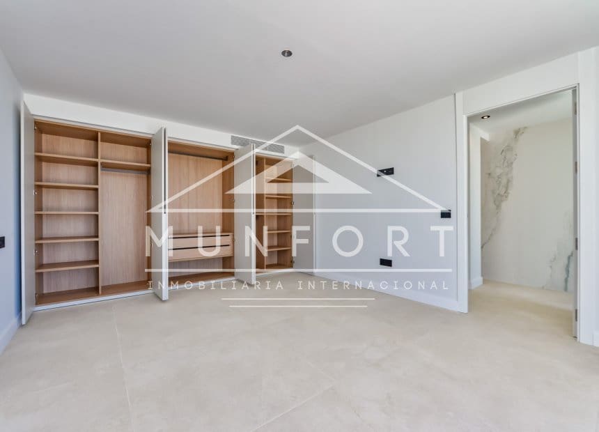 4 quarto Moradia para venda em Altea com piscina - 2 690 000 € (Ref: 9258061)