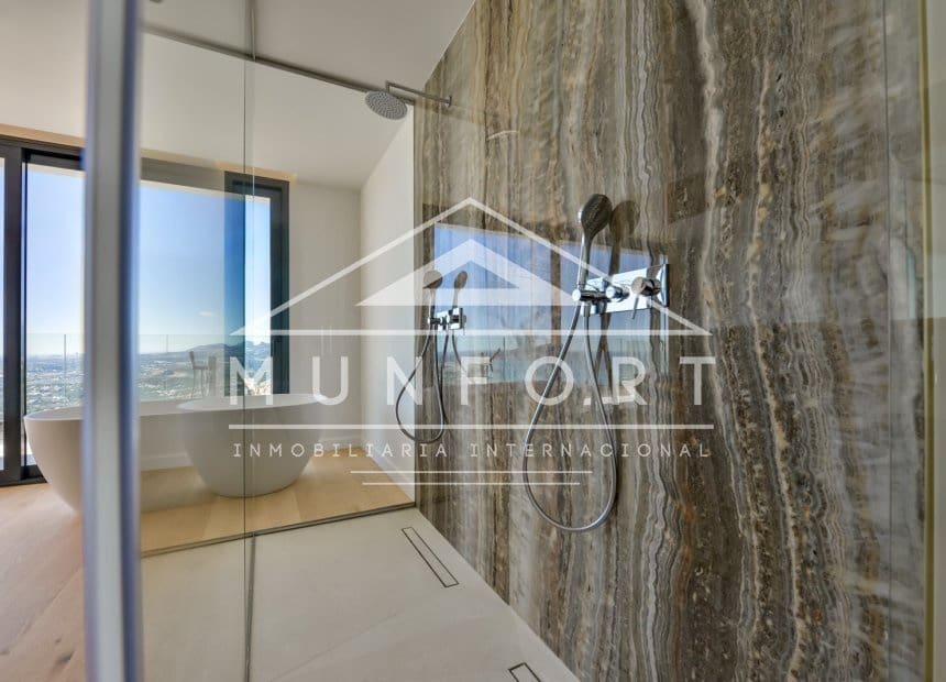 4 quarto Moradia para venda em Altea com piscina - 2 690 000 € (Ref: 9258061)