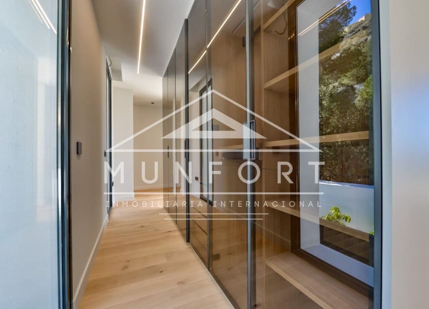 4 quarto Moradia para venda em Altea com piscina - 2 690 000 € (Ref: 9258061)