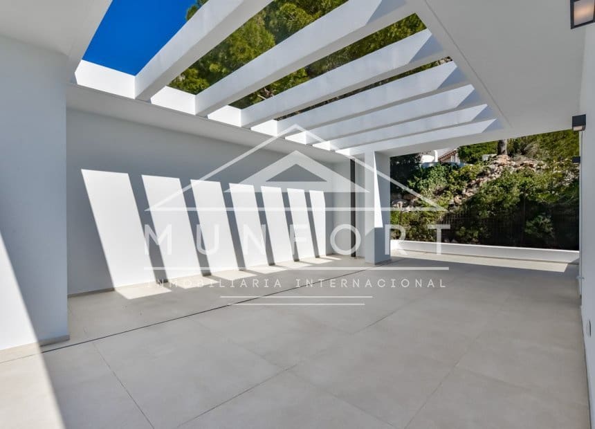 4 quarto Moradia para venda em Altea com piscina - 2 690 000 € (Ref: 9258061)