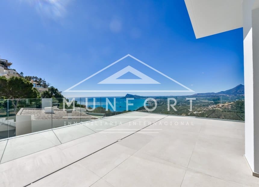 4 quarto Moradia para venda em Altea com piscina - 2 690 000 € (Ref: 9258061)