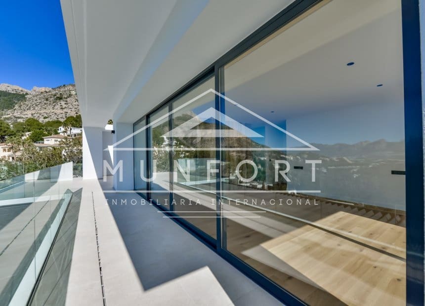 4 quarto Moradia para venda em Altea com piscina - 2 690 000 € (Ref: 9258061)