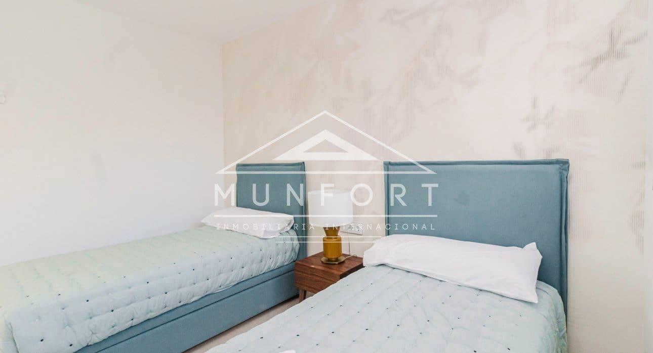 Chalet de 3 habitaciones en Playa Honda en venta con piscina - 489.000 € (Ref: 9258062)