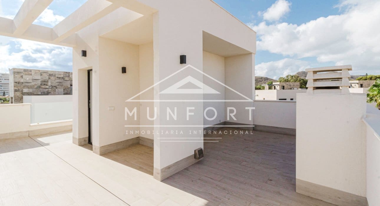 4 slaapkamer Villa te koop in Playa Honda met zwembad - € 575.000 (Ref: 9258063)