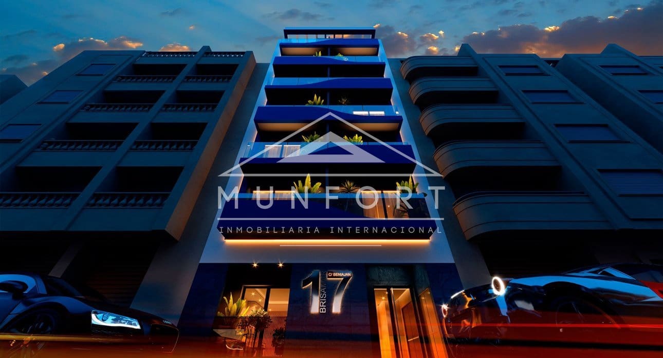 1 soveværelse Lejlighed til salg i Torrevieja med swimmingpool - € 185.000 (Ref: 9258069)