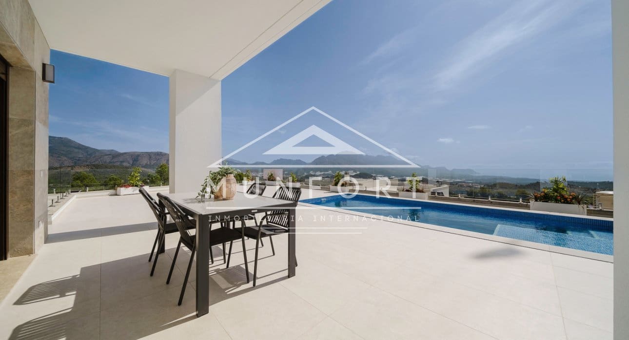 3 slaapkamer Villa te koop in Polop met zwembad - € 598.000 (Ref: 9258070)