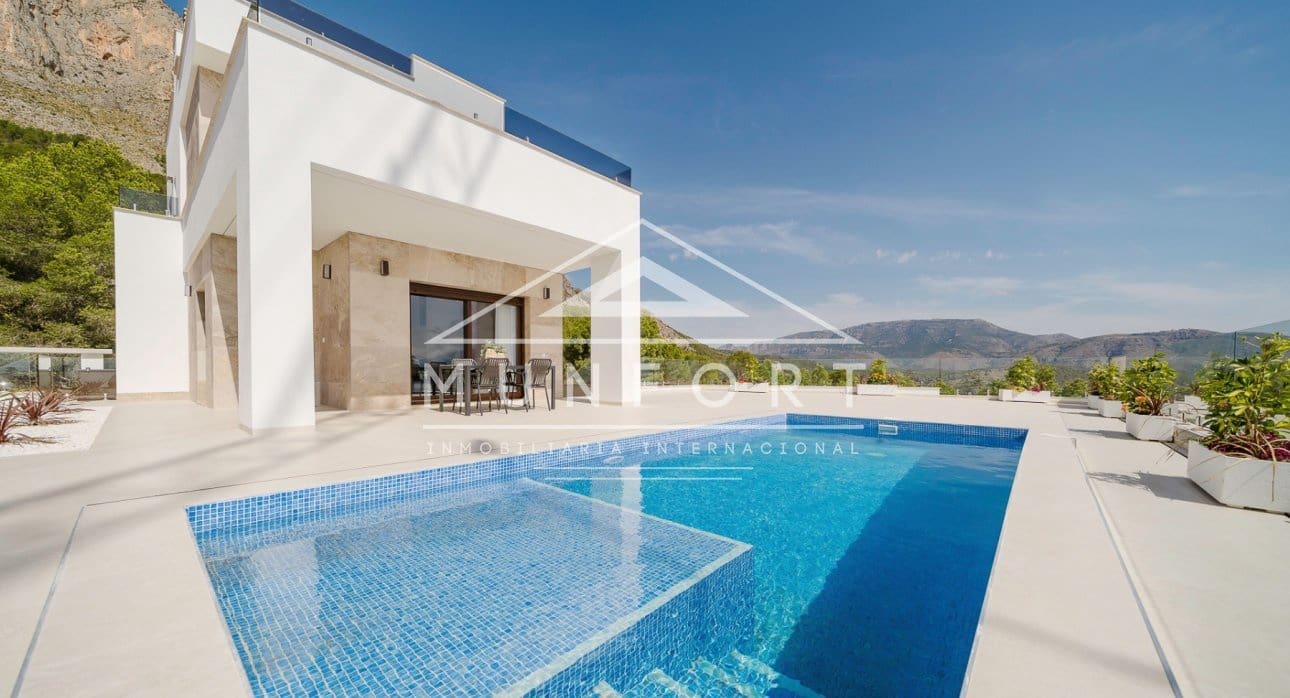 3 slaapkamer Villa te koop in Polop met zwembad - € 598.000 (Ref: 9258070)