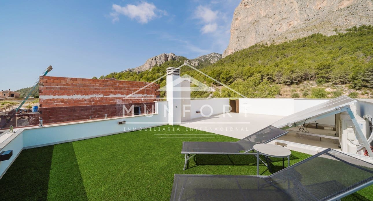 3 slaapkamer Villa te koop in Polop met zwembad - € 598.000 (Ref: 9258070)