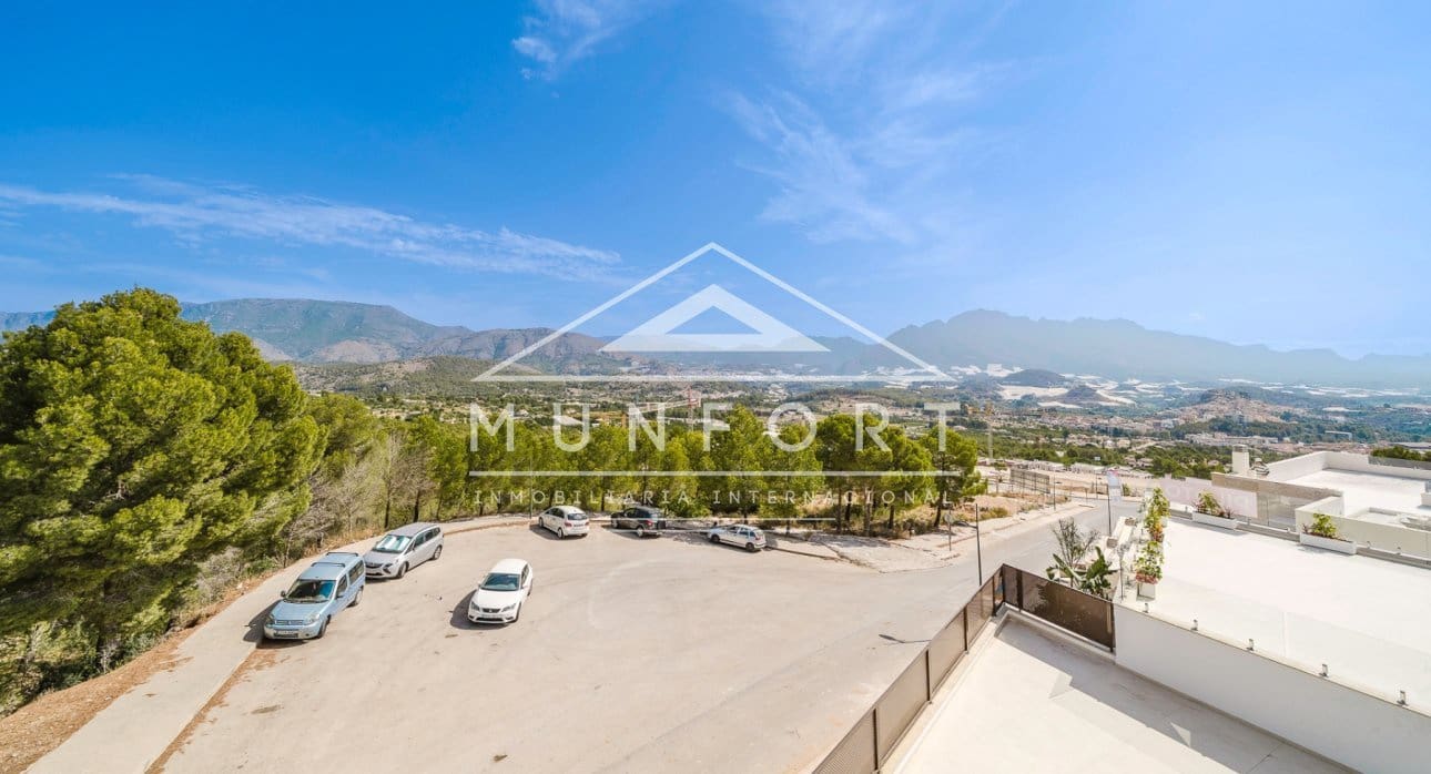 3 slaapkamer Villa te koop in Polop met zwembad - € 598.000 (Ref: 9258070)