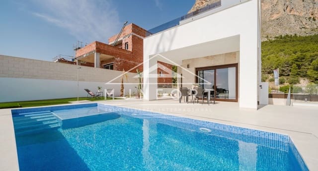 3 slaapkamer Villa te koop in Polop met zwembad - € 598.000 (Ref: 9258070)