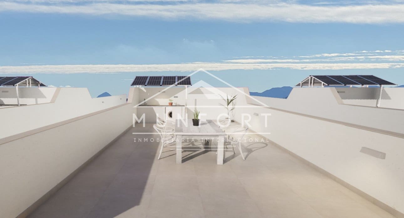 3 chambre Villa/Maison à vendre à Los Alcazares avec piscine - 419 900 € (Ref: 9258074)