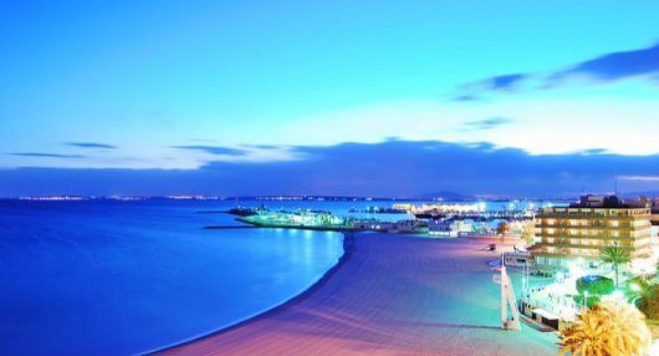 2 bedroom Penthouse for sale in Santa Pola with pool - € 420,000 (Ref: 9258077)