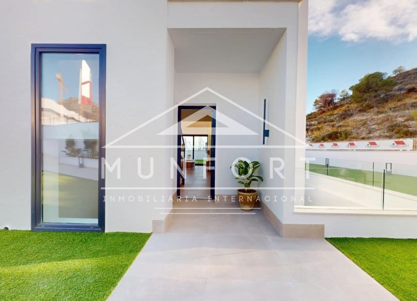 3 quarto Moradia para venda em Finestrat com piscina - 709 900 € (Ref: 9258141)
