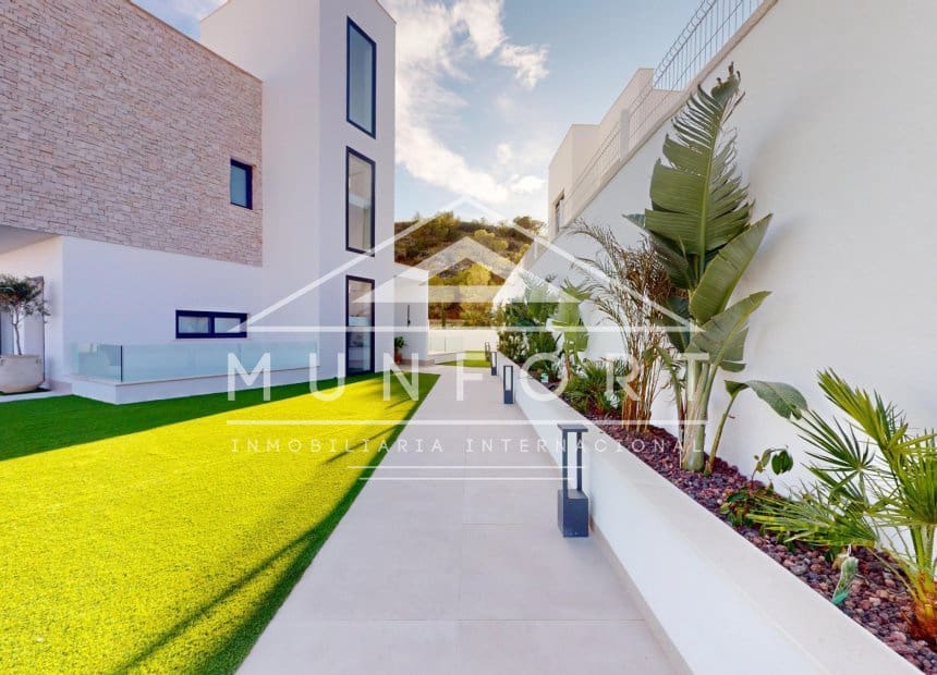 3 quarto Moradia para venda em Finestrat com piscina - 709 900 € (Ref: 9258141)
