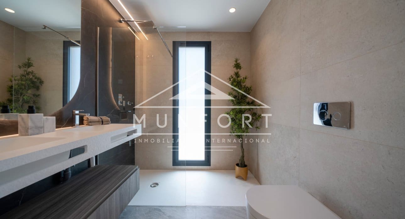 4 slaapkamer Villa te koop in Finestrat met zwembad - € 1.350.000 (Ref: 9258155)