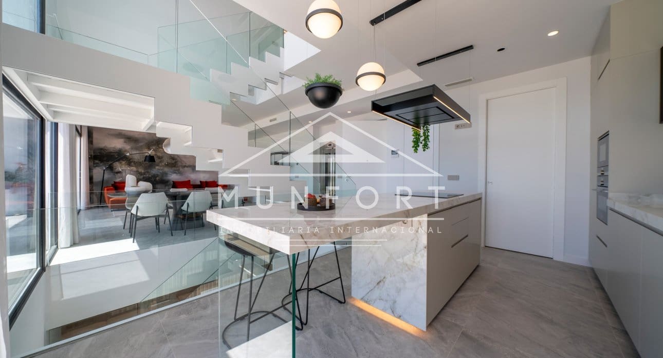 4 slaapkamer Villa te koop in Finestrat met zwembad - € 1.350.000 (Ref: 9258155)