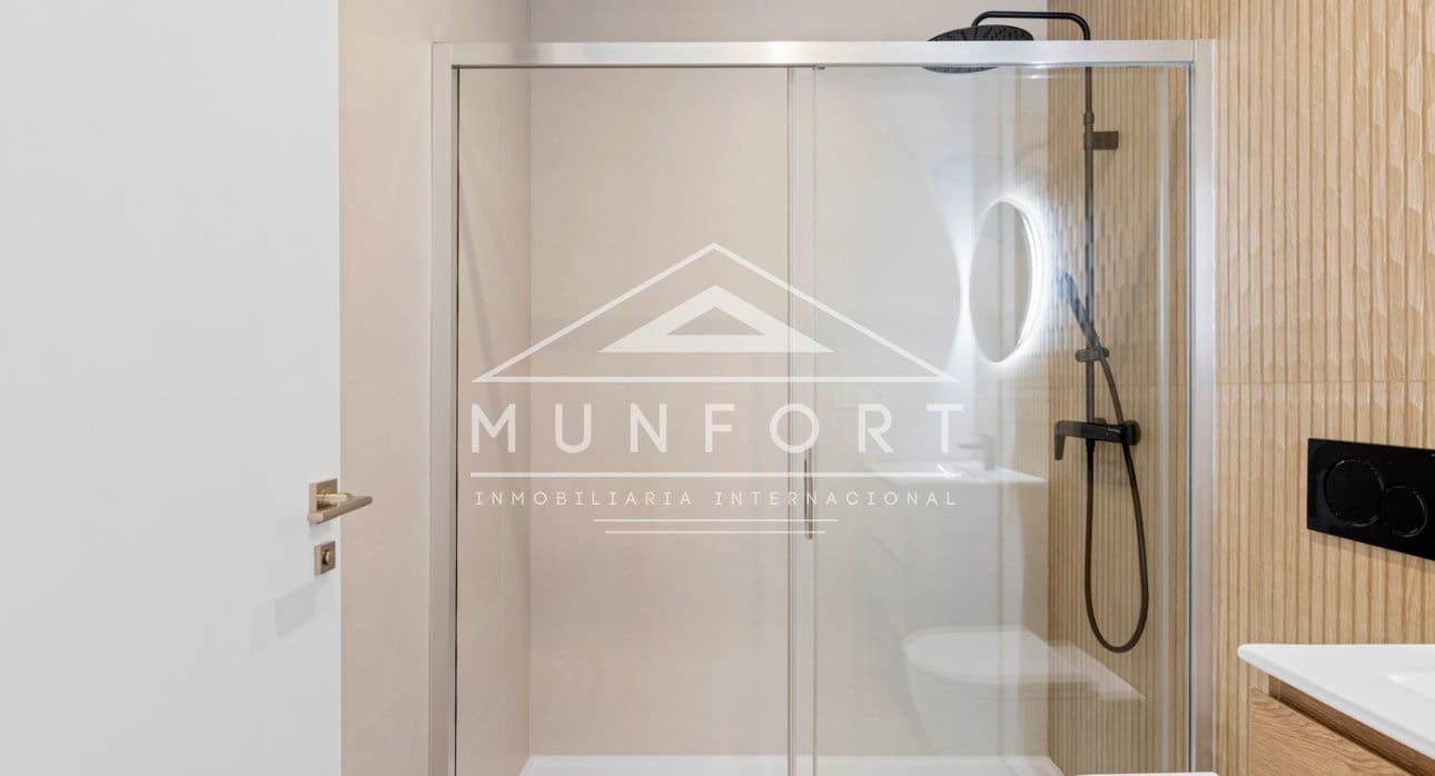 2 slaapkamer Penthouse te koop in Benijofar met zwembad - € 421.000 (Ref: 9261893)