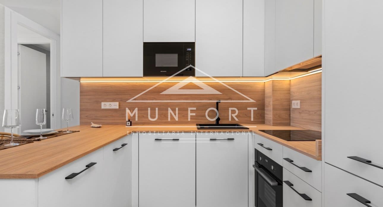 2 slaapkamer Penthouse te koop in Benijofar met zwembad - € 421.000 (Ref: 9261893)