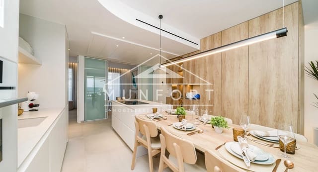 3 soveværelse Penthouse til salg i La Manga del Mar Menor med swimmingpool - € 950.000 (Ref: 9261899)