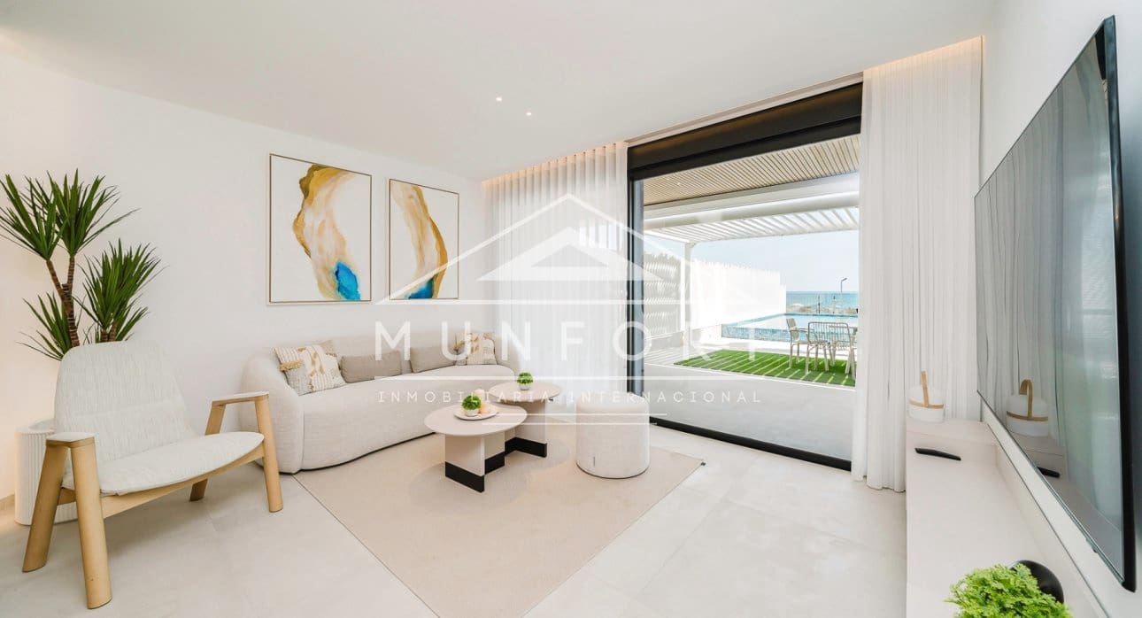 3 soveværelse Penthouse til salg i La Manga del Mar Menor med swimmingpool - € 950.000 (Ref: 9261899)