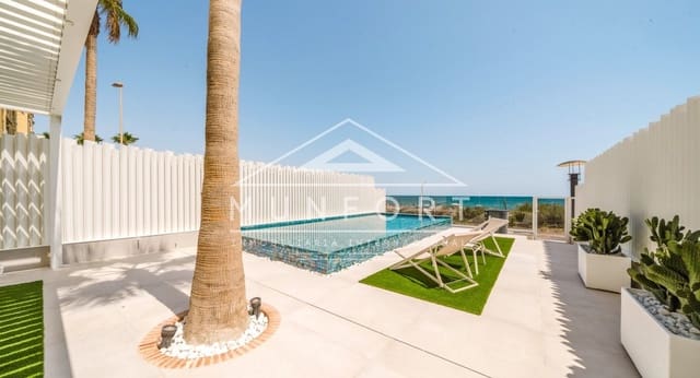 3 soveværelse Penthouse til salg i La Manga del Mar Menor med swimmingpool - € 950.000 (Ref: 9261899)