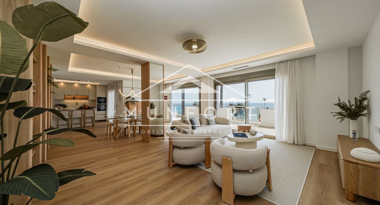 3 makuuhuone Huoneisto myytävänä paikassa La Manga del Mar Menor mukana uima-altaan - 546 000 € (Ref: 9261900)