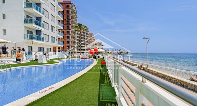 1 chambre Appartement à vendre à La Manga del Mar Menor avec piscine - 288 000 € (Ref: 9261902)