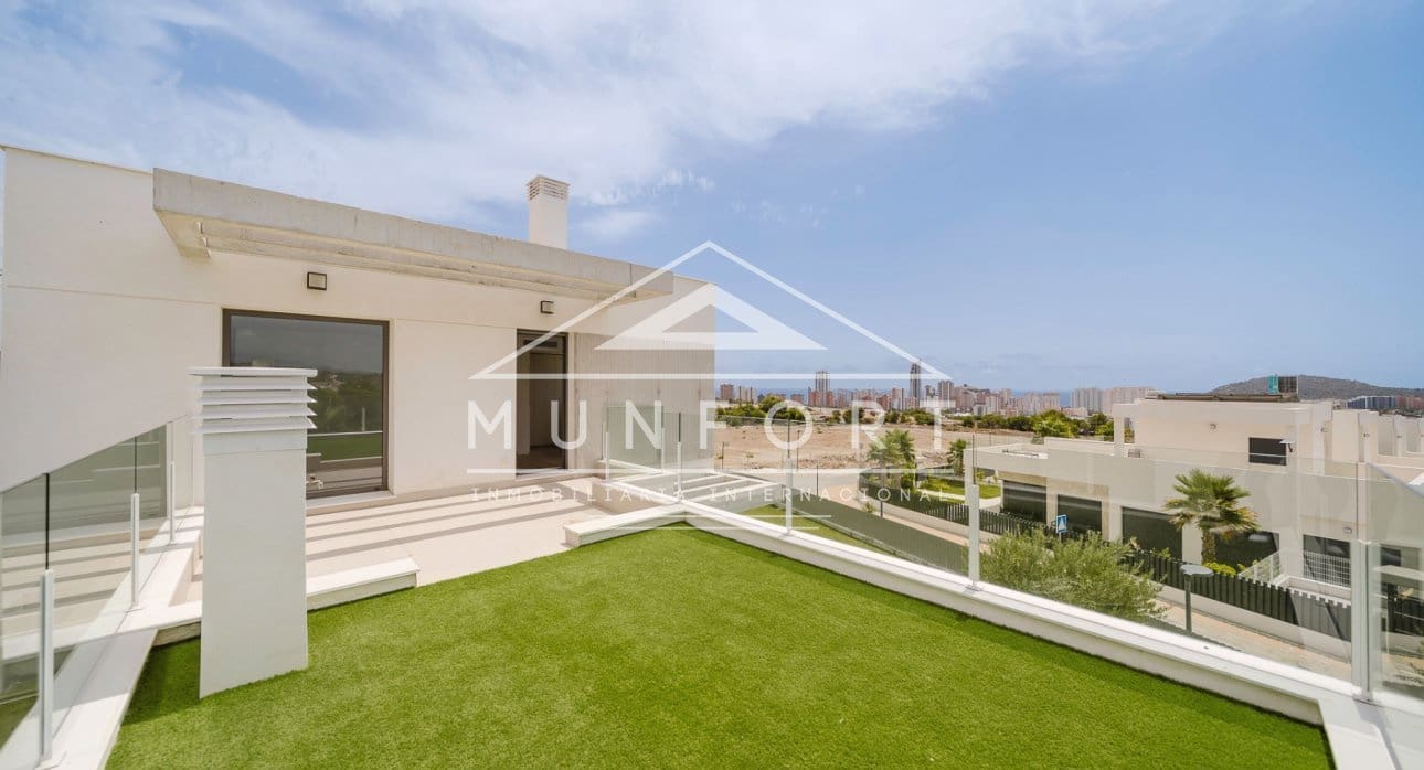 3 slaapkamer Villa te koop in Finestrat met zwembad - € 807.000 (Ref: 9261903)