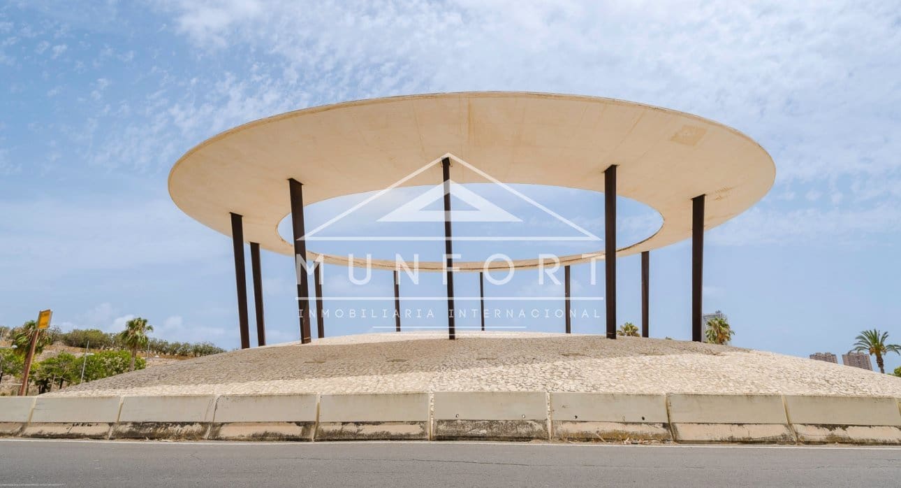 3 slaapkamer Villa te koop in Finestrat met zwembad - € 807.000 (Ref: 9261903)