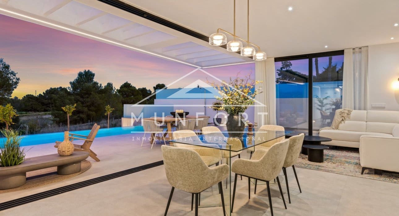 3 bedroom Villa for sale in Polop with pool - € 745,000 (Ref: 9261904)