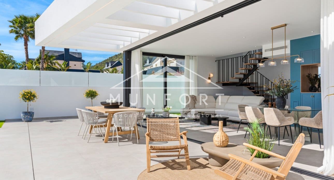 3 bedroom Villa for sale in Polop with pool - € 745,000 (Ref: 9261904)