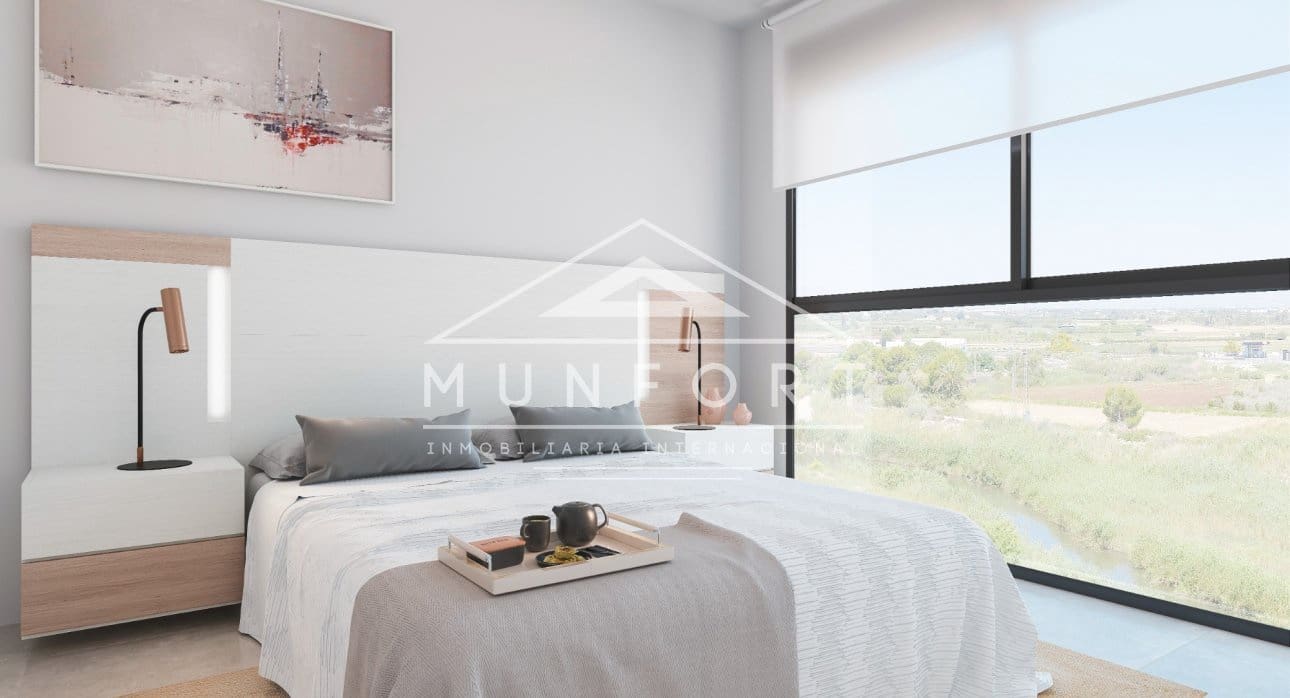 3 quarto Penthouse para venda em Guardamar del Segura com piscina - 640 000 € (Ref: 9262852)