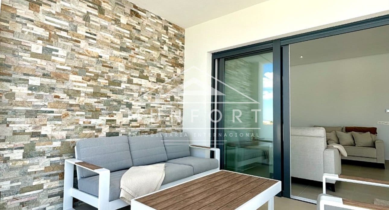 Chalet de 3 habitaciones en Benijófar en venta con piscina - 478.732 € (Ref: 9263424)