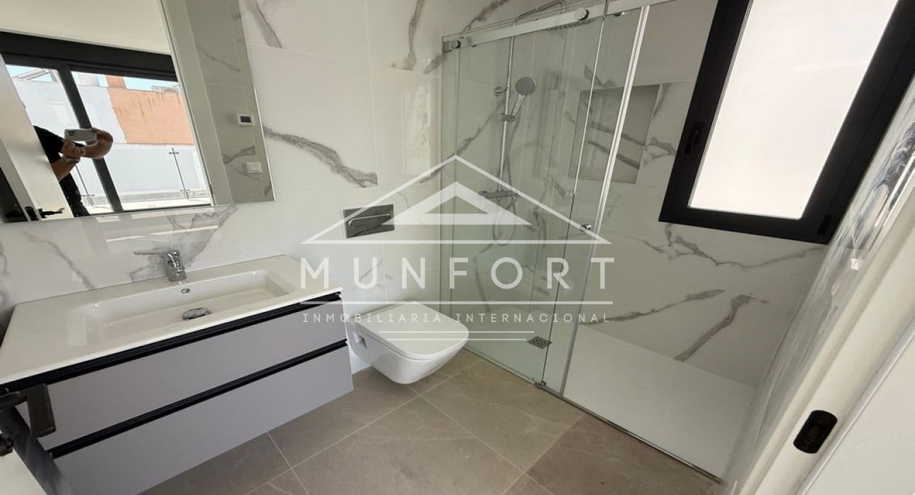 4 soveværelse Villa til salg i Guardamar del Segura med swimmingpool - € 507.000 (Ref: 9263425)