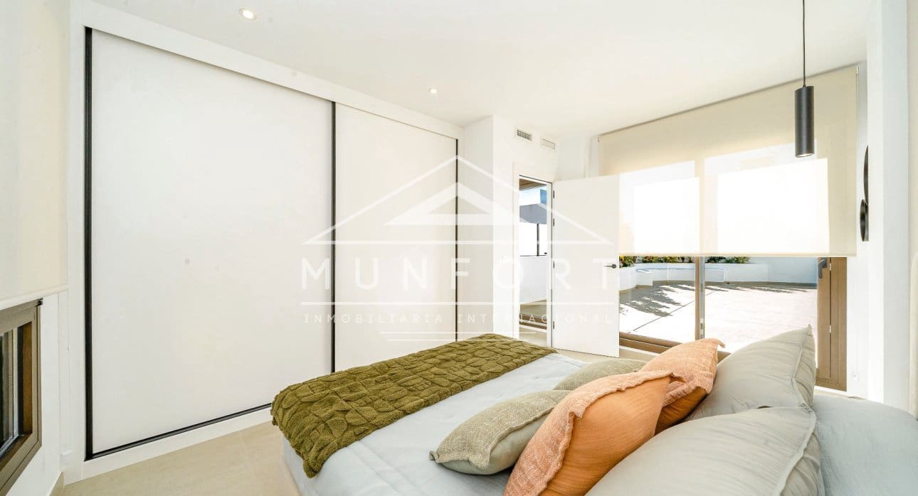 3 bedroom Villa for sale in Rojales with pool - € 399,000 (Ref: 9263427)