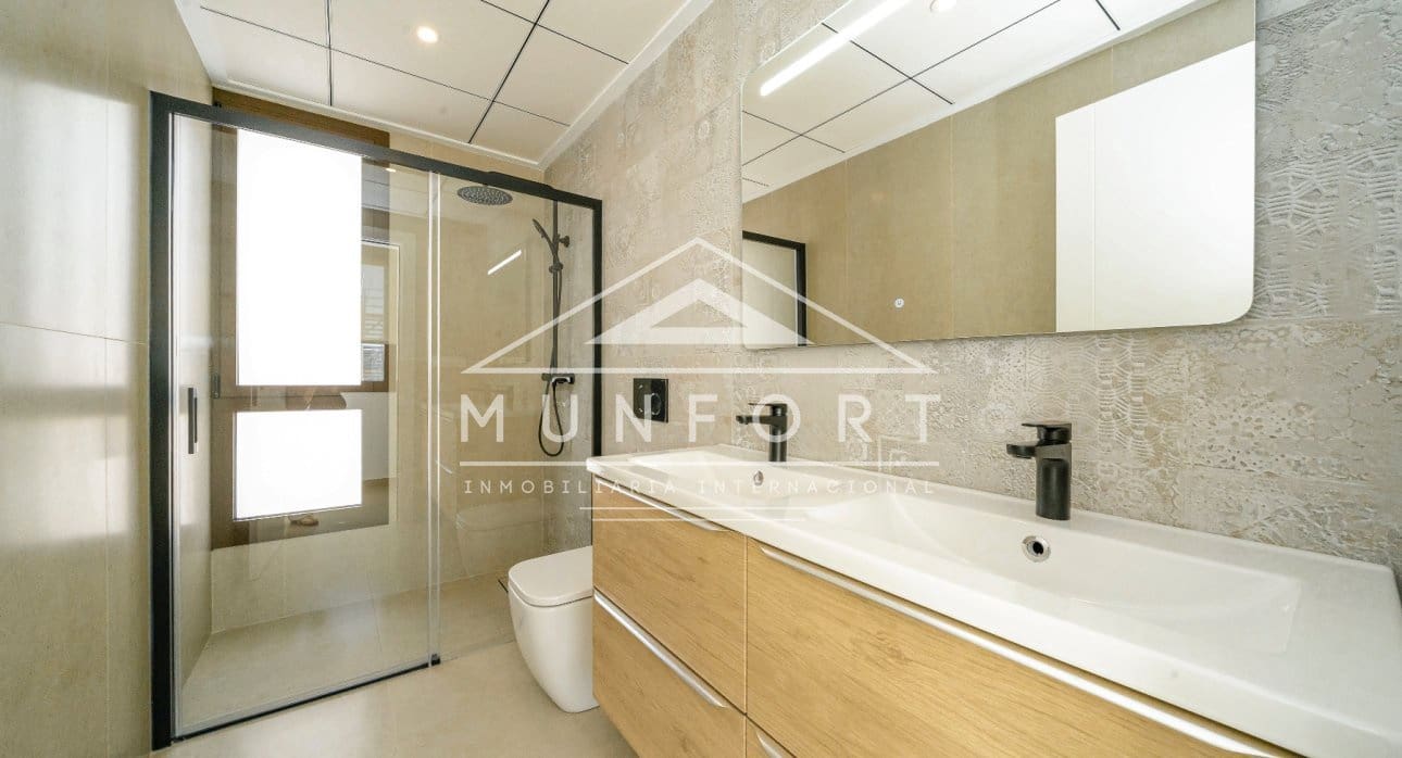 3 bedroom Villa for sale in Rojales with pool - € 399,000 (Ref: 9263427)