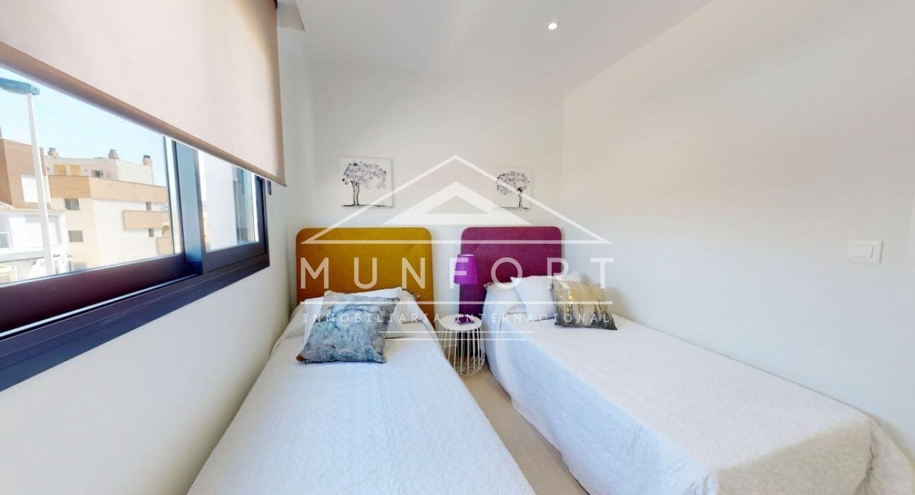 3 bedroom Villa for sale in San Fulgencio with pool - € 800,000 (Ref: 9263430)