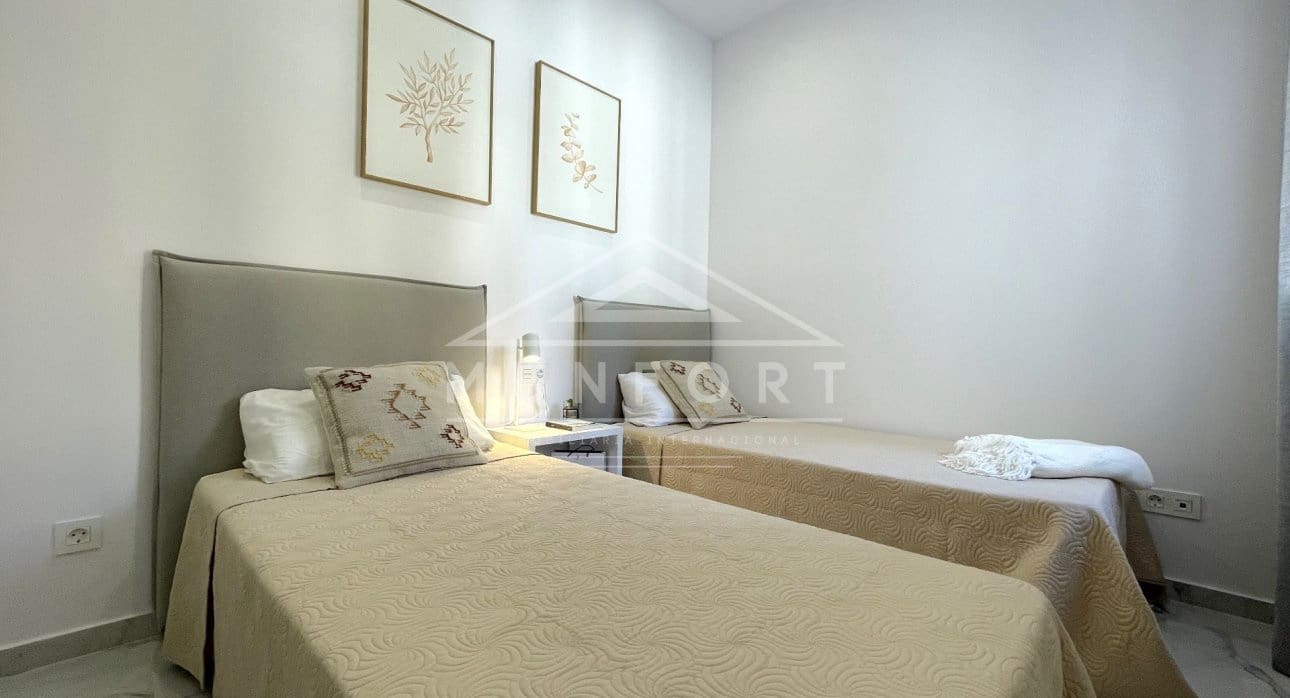 3 bedroom Villa for sale in Torrevieja with pool - € 409,000 (Ref: 9267816)