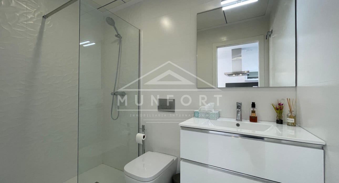 3 bedroom Villa for sale in Torrevieja with pool - € 409,000 (Ref: 9267816)