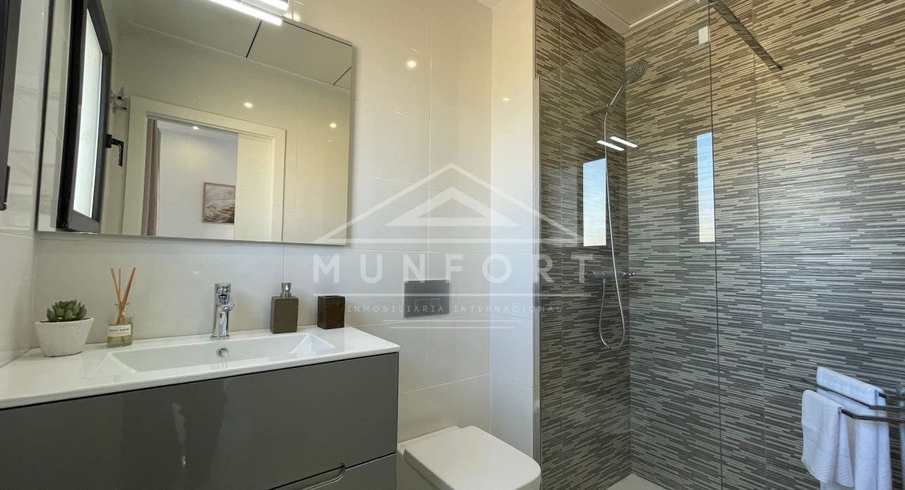 3 bedroom Villa for sale in Torrevieja with pool - € 409,000 (Ref: 9267816)