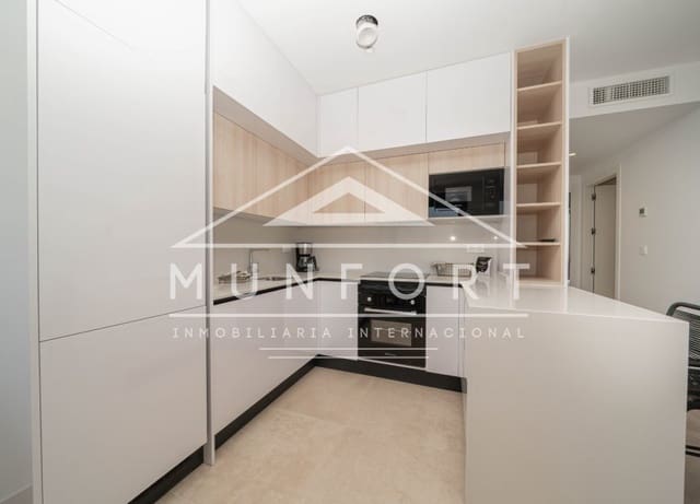 Bungalow de 2 habitaciones en Torrevieja en venta con piscina - 299.900 € (Ref: 9267821)